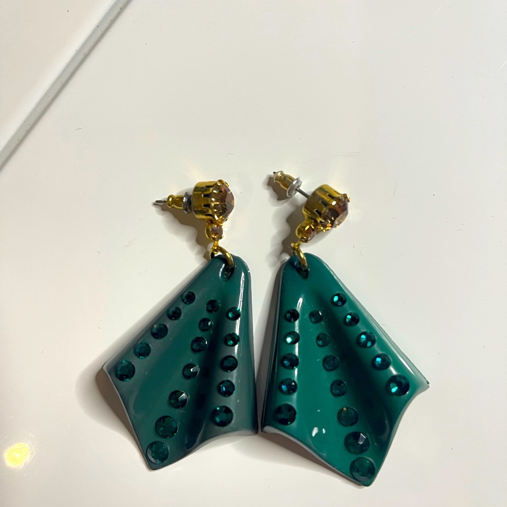 Tarina Tarantino- “Fannie” earrings. Emerald green & gold pair for sale